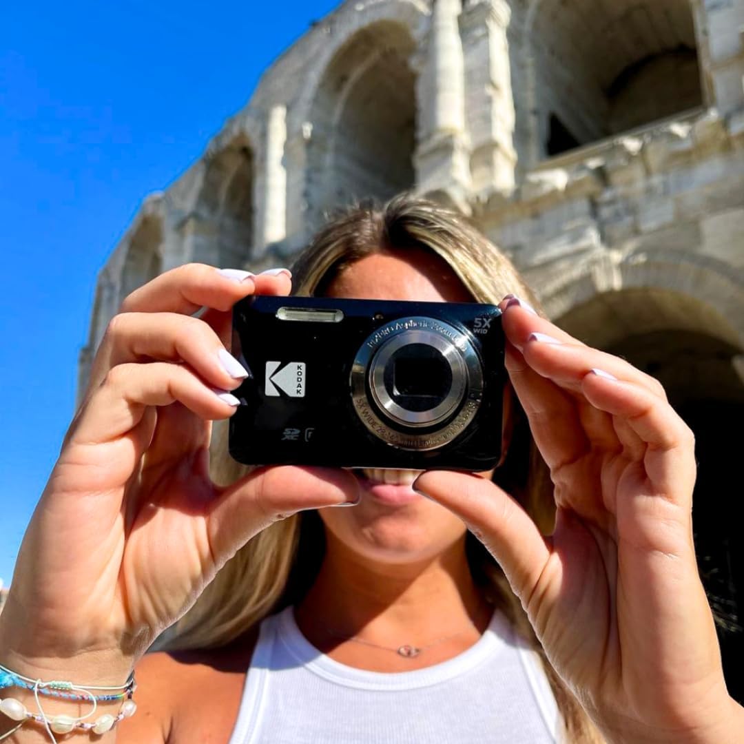 Ultra-Slim HD Vlogging Pocket Camera
